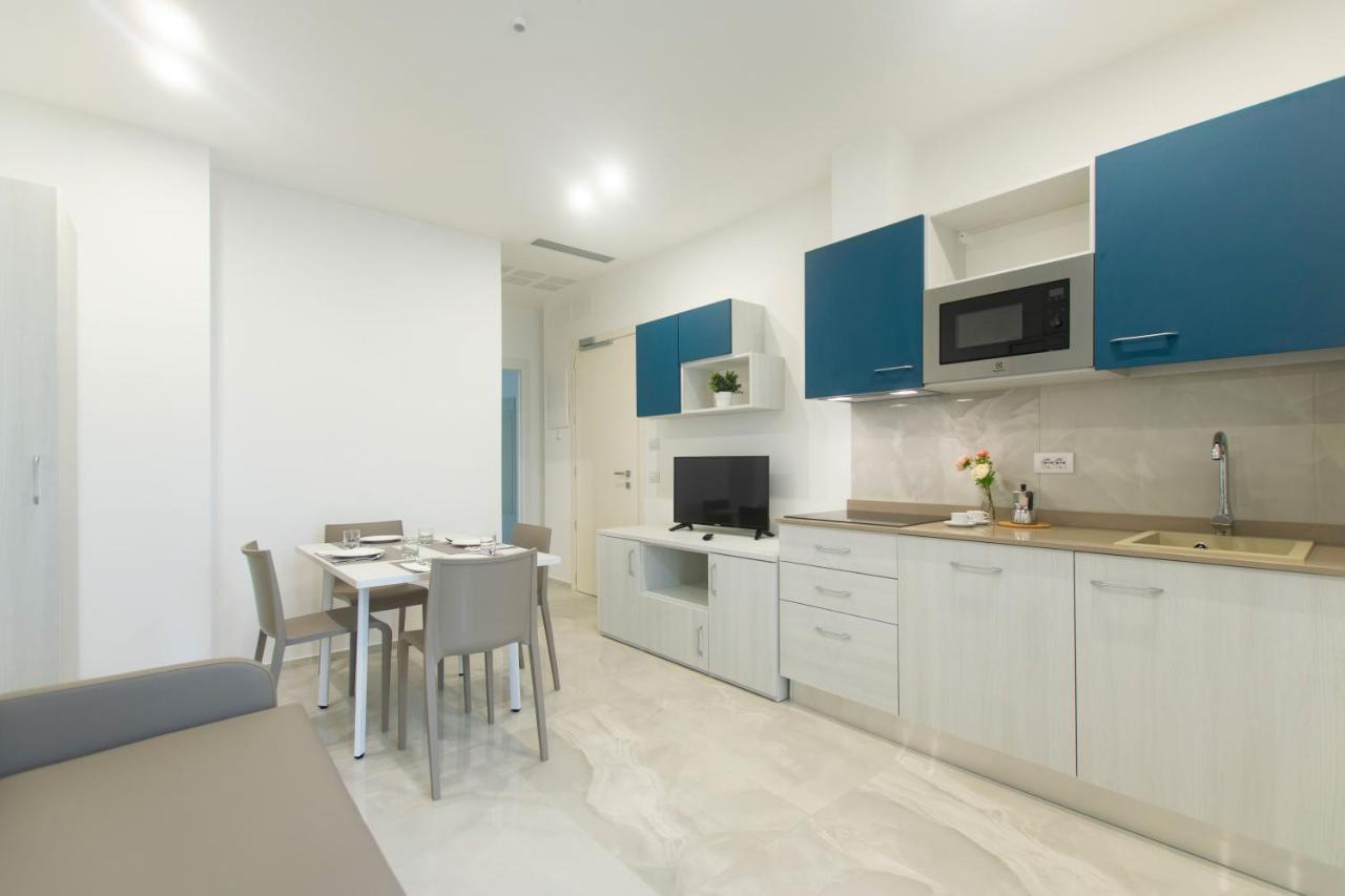 Residence Flow-R Riccione Exteriör bild