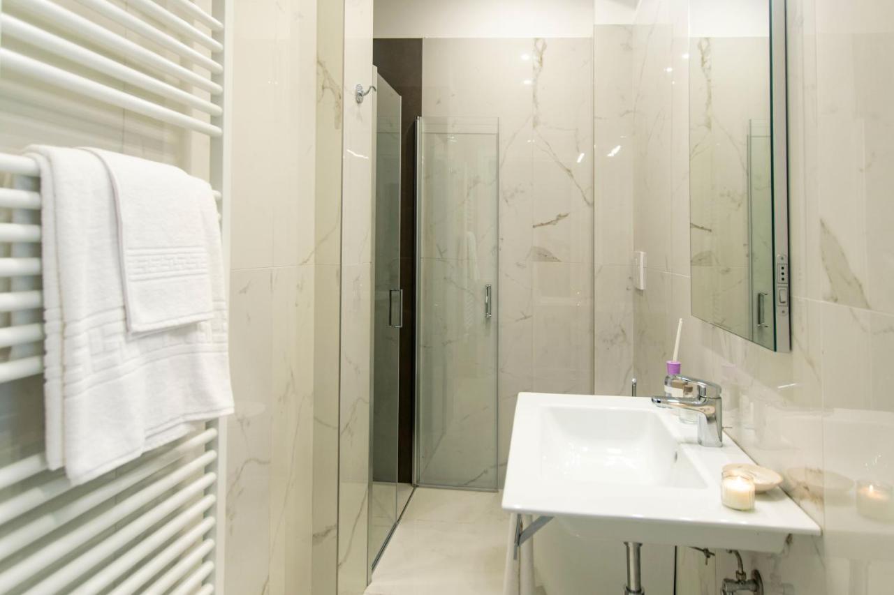 Residence Flow-R Riccione Exteriör bild