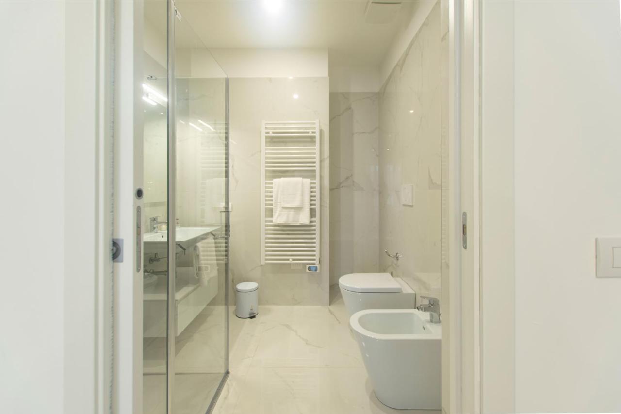 Residence Flow-R Riccione Exteriör bild