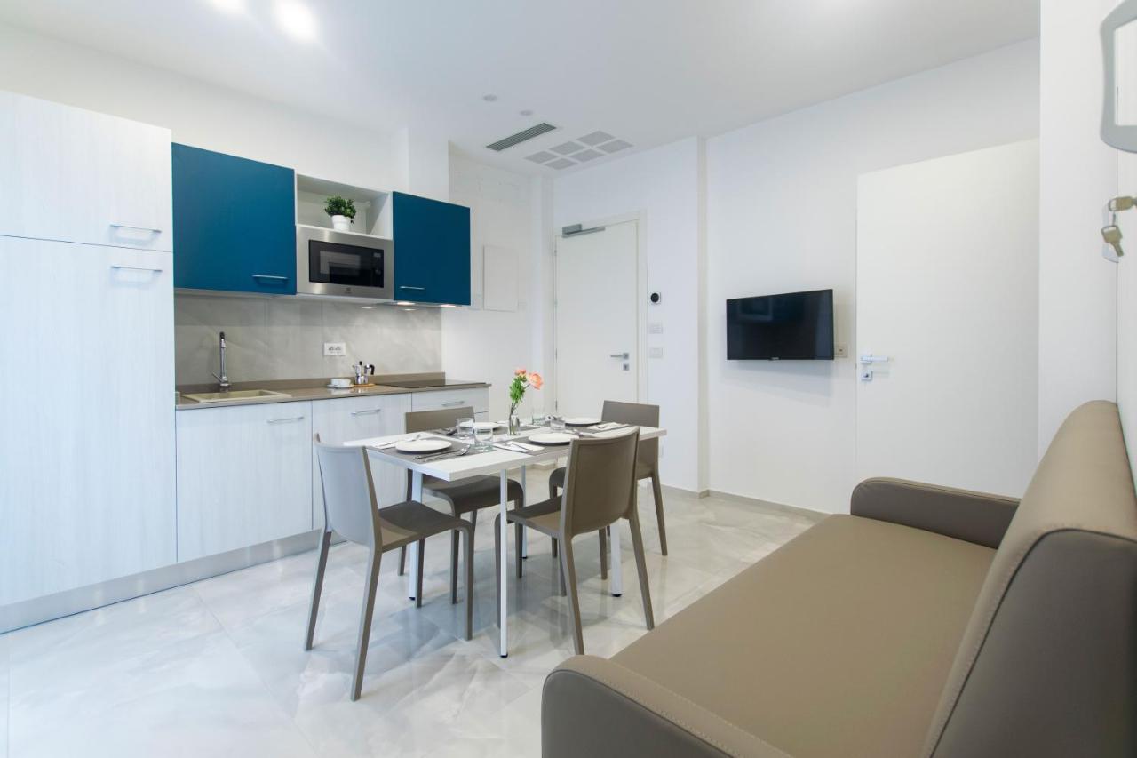 Residence Flow-R Riccione Exteriör bild