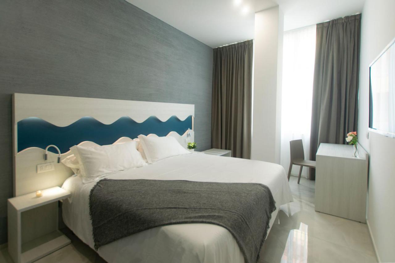 Residence Flow-R Riccione Exteriör bild