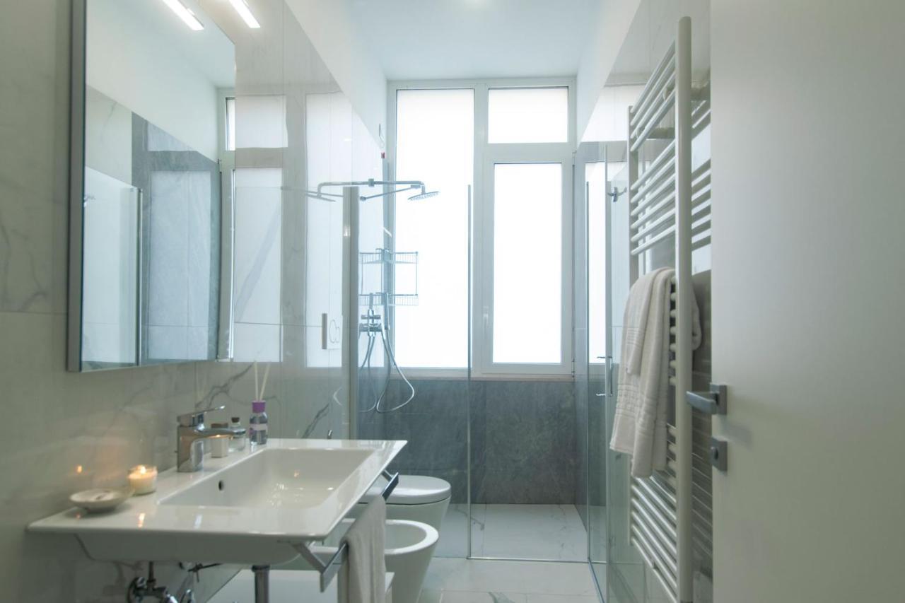 Residence Flow-R Riccione Exteriör bild
